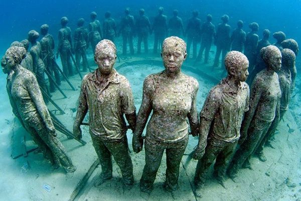 Підводний музей в Канкуні, Мексика
